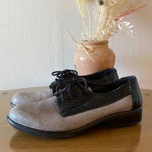 Elegant and comfy Naot shoes 👞